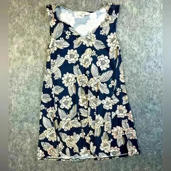 LOFT Dresses & Skirts - LOFT Floral Sleeveless Dress - Small